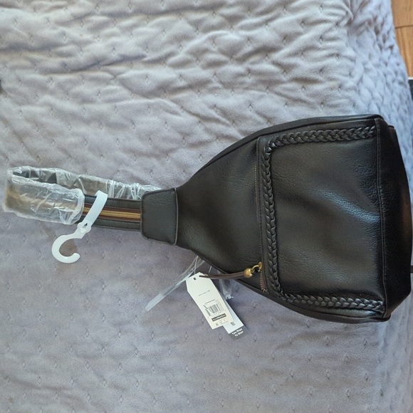 TIME AND TRU BACKPACK CROSSBODY BAG BLACK - Picture 2 of 5